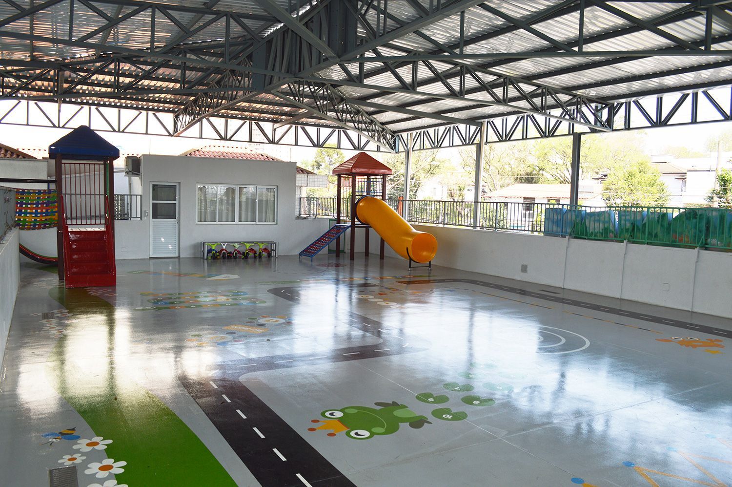 Parque coberto da escola